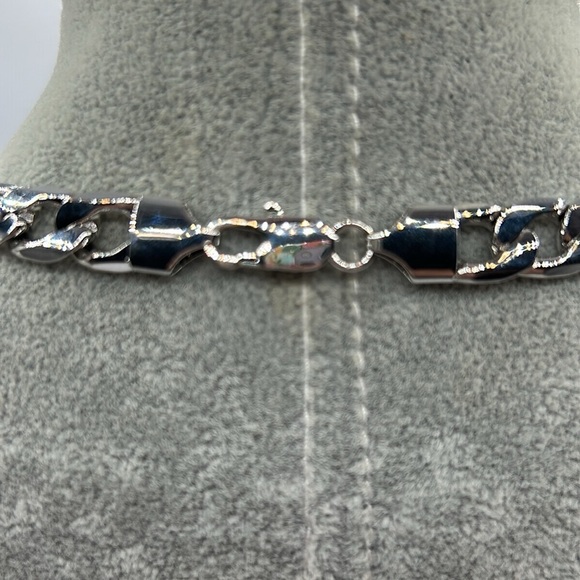 Swag Collection 18K Silver Cuban Link Necklace New in Box! - Picture 3 of 8